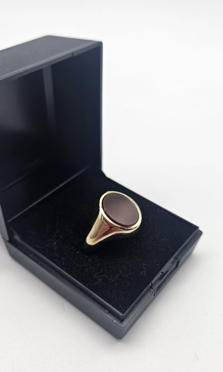 9ct Gold Signet Ring with Brown Stone, Size T, 5.0g
