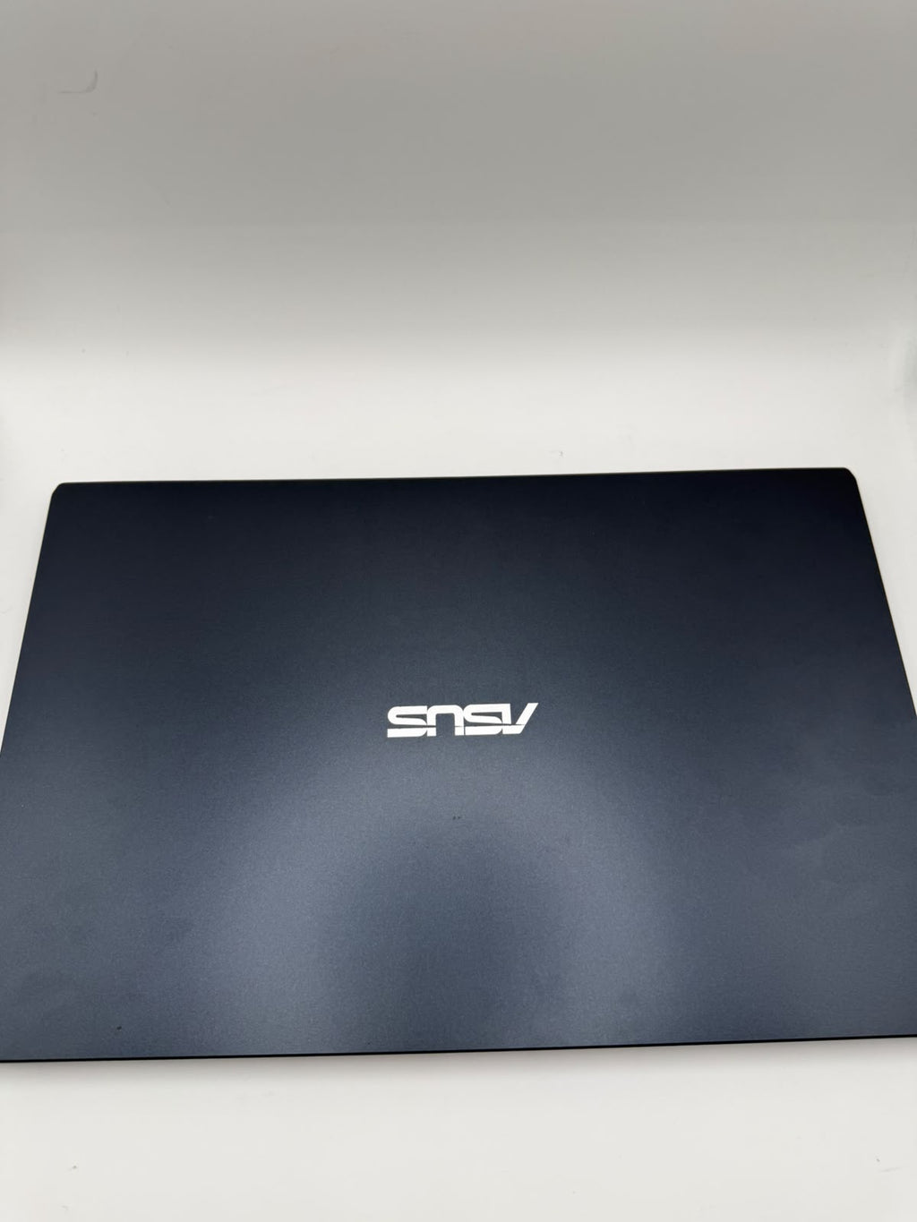 Asus Model E510K 128GB, Grade B.