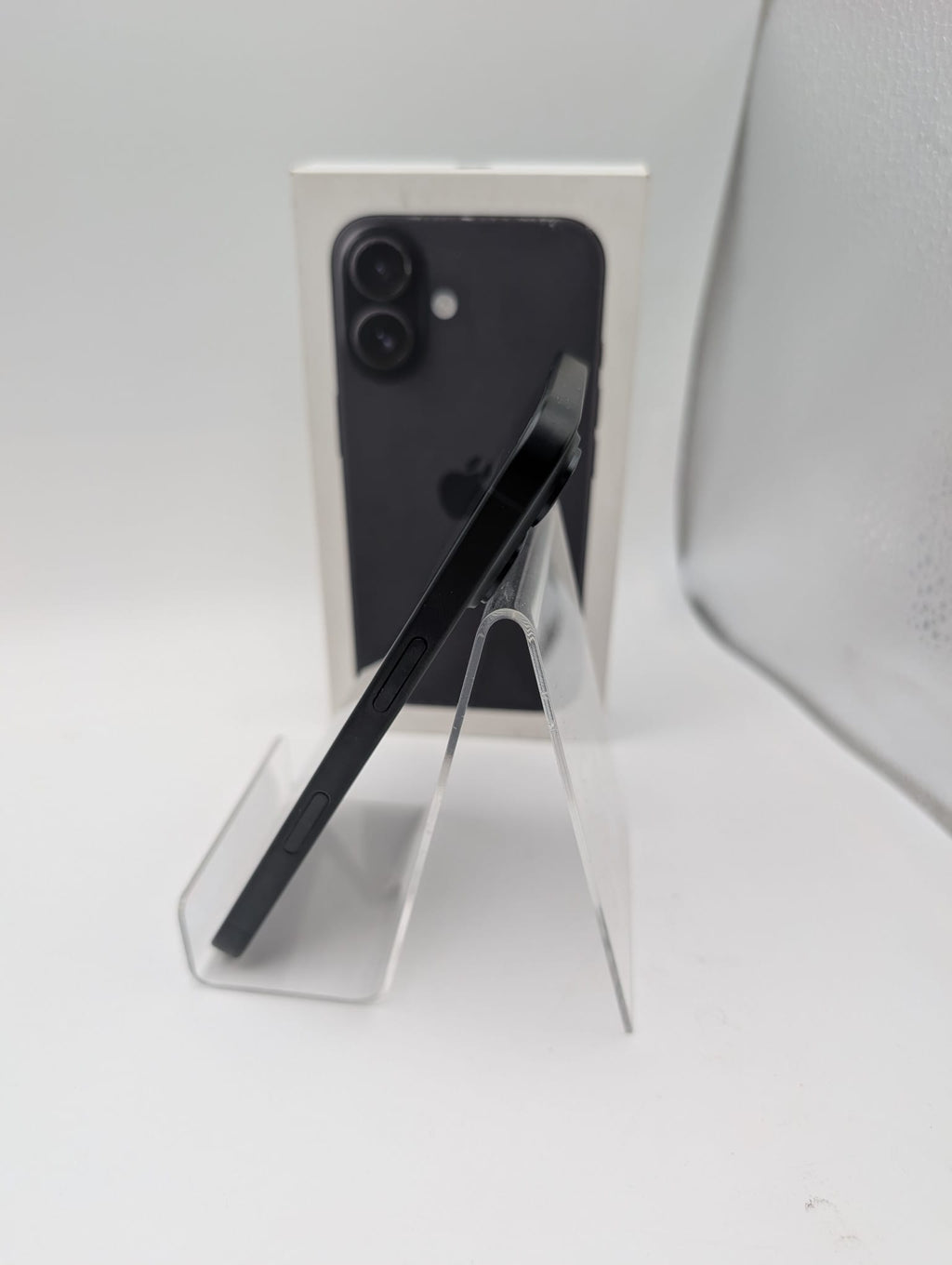 Apple iPhone 16 128GB Black, Grade B