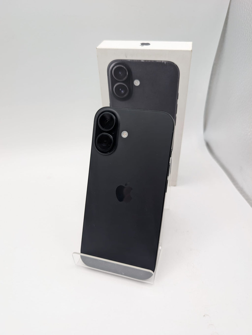 Apple iPhone 16 128GB Black, Grade B