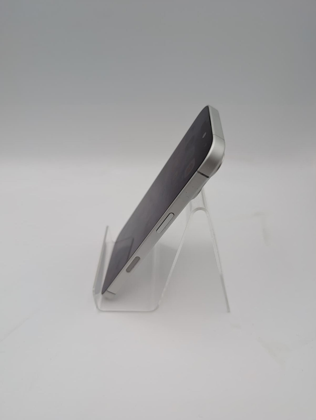 Apple iPhone 17 256GB White, Grade B