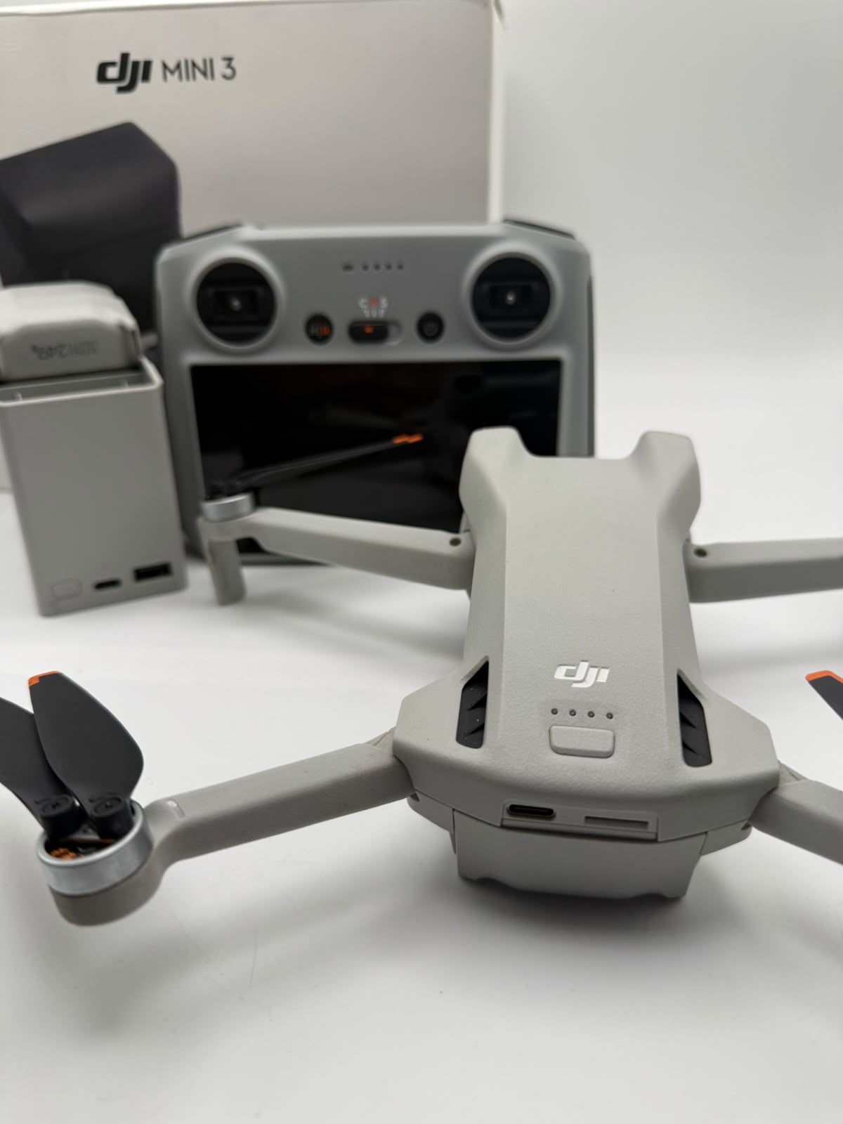 DJI Mini 3 Drone, Grade B