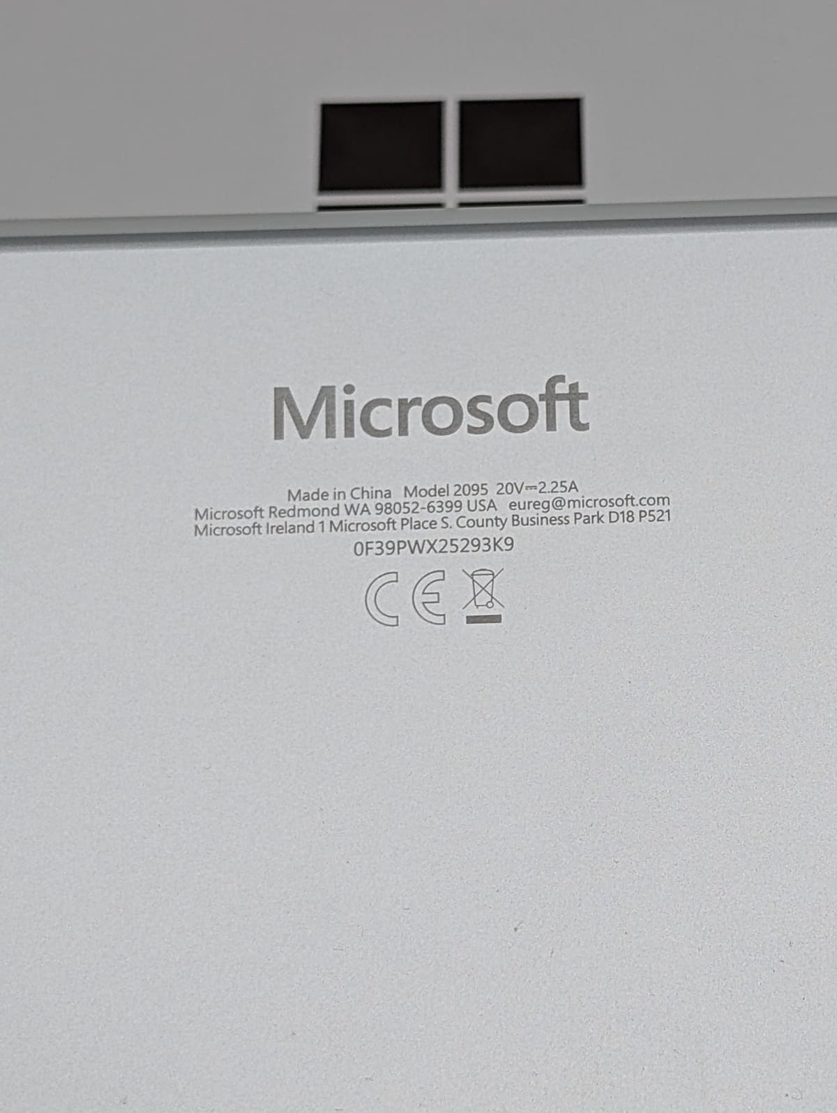 Microsoft Surface Model 2095, Grade A