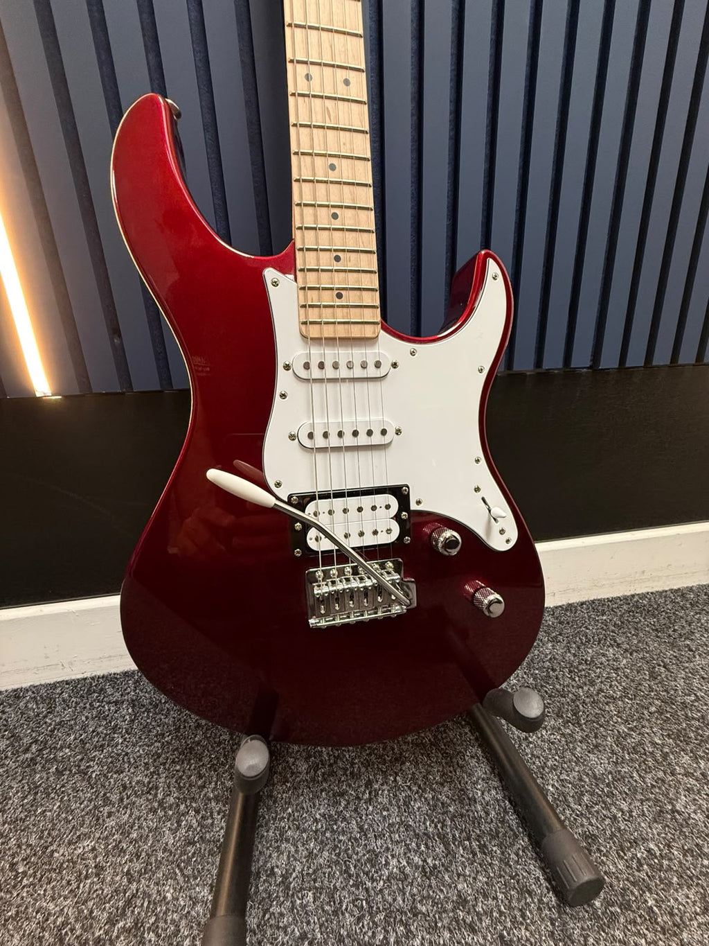 Yamaha Pacifica 112VM. Grade A