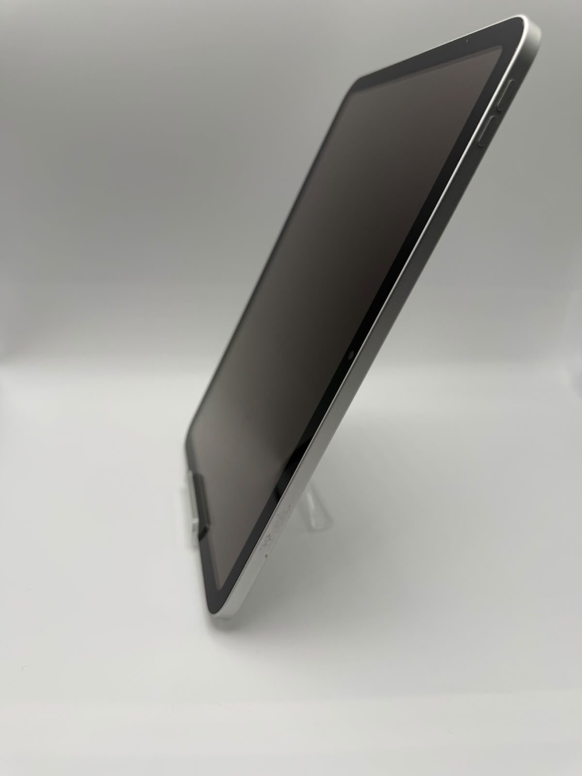 Apple iPad (10th gen) 64GB Silver, Grade B