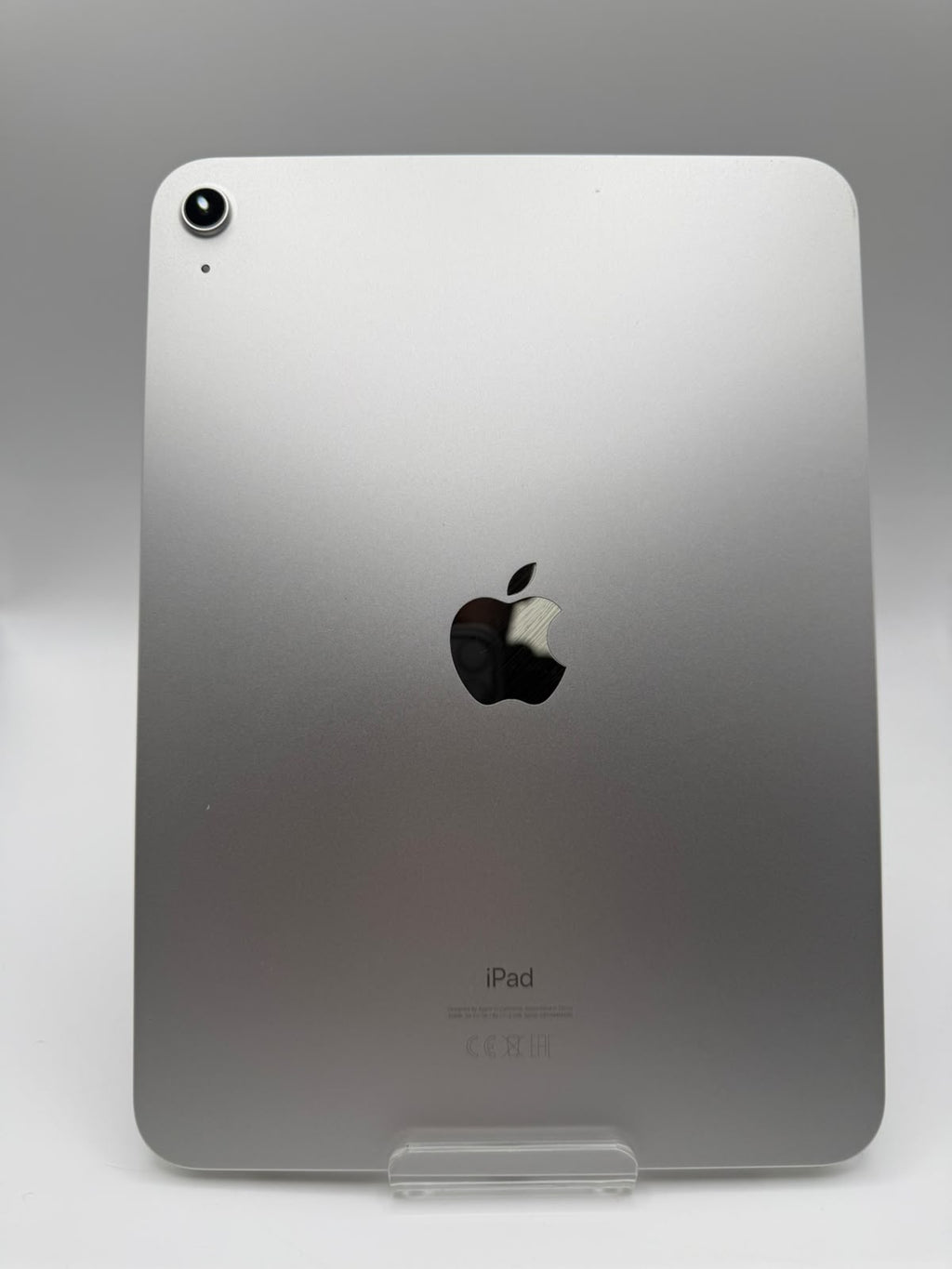 Apple iPad (10th gen) 64GB Silver, Grade B