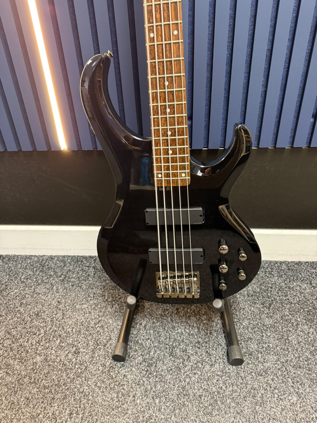 Ibanez BTB405QM, Grade B