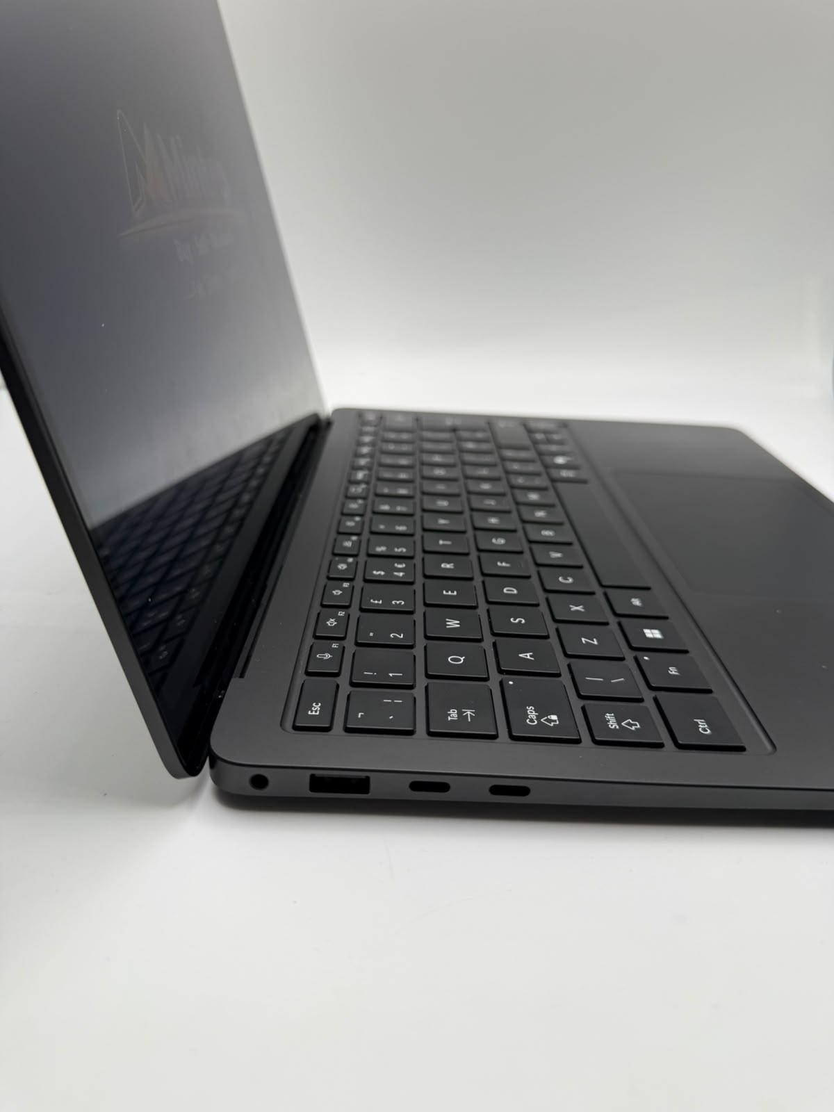 Microsoft windows surface 7th gen 512SSD, Grade A