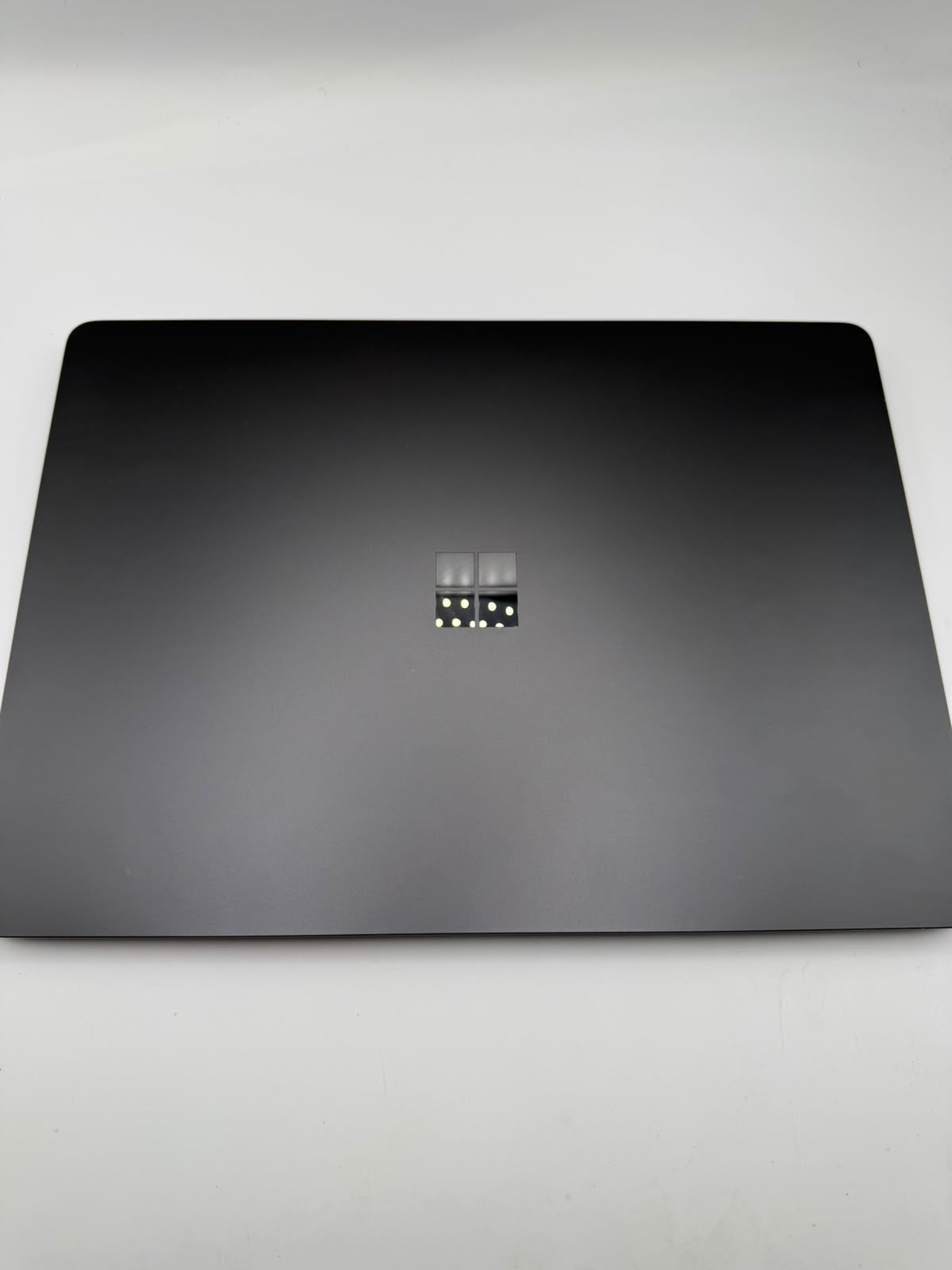 Microsoft windows surface 7th gen 512SSD, Grade A