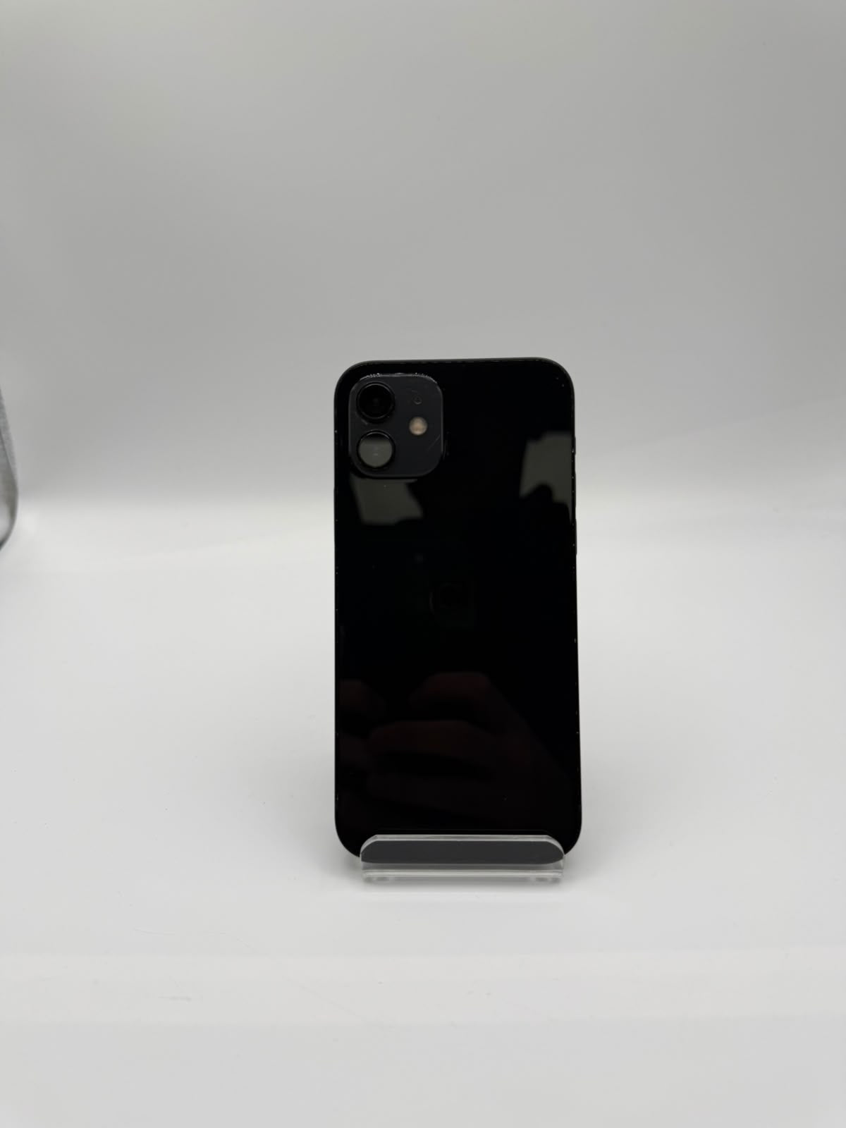 Apple iPhone 12 64GB Navy, Grade B