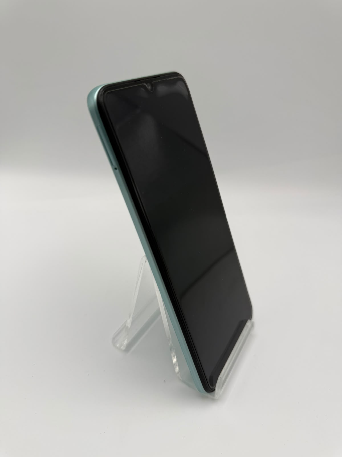 Samsung Galaxy A03 32GB, Grade B.