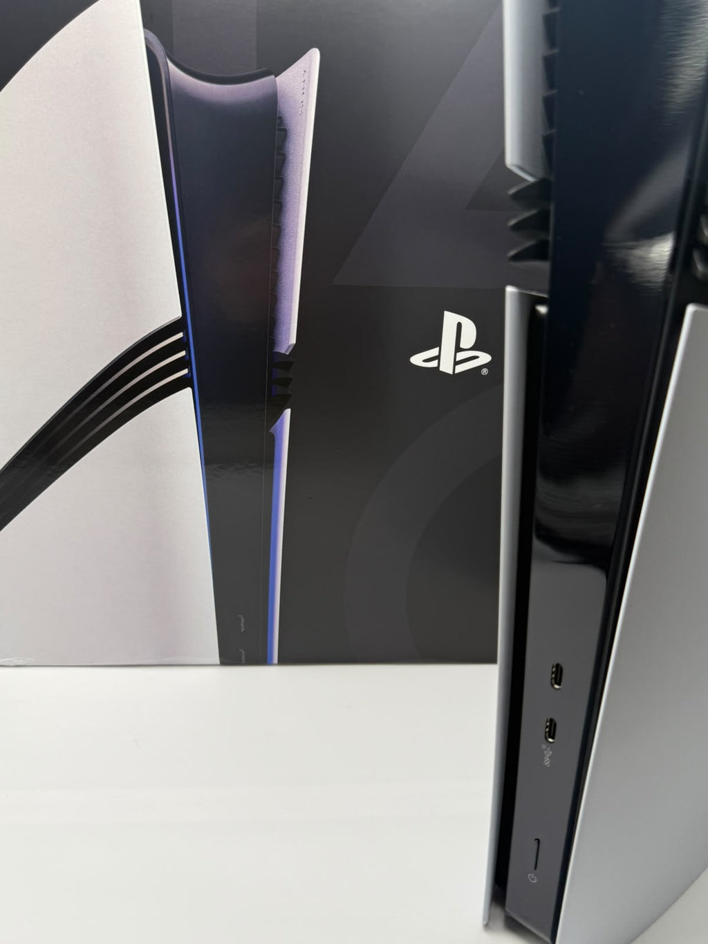 Sony PS5 Pro 2TB White, Grade A