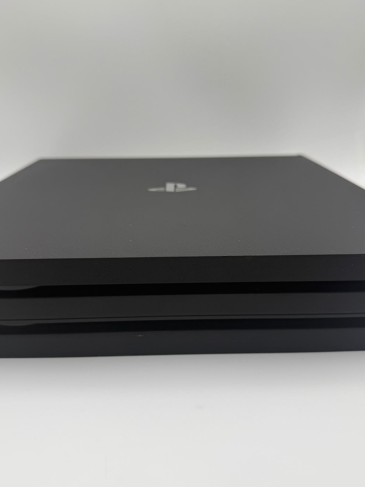 Sony PS4 Pro 1TB Black, Grade B