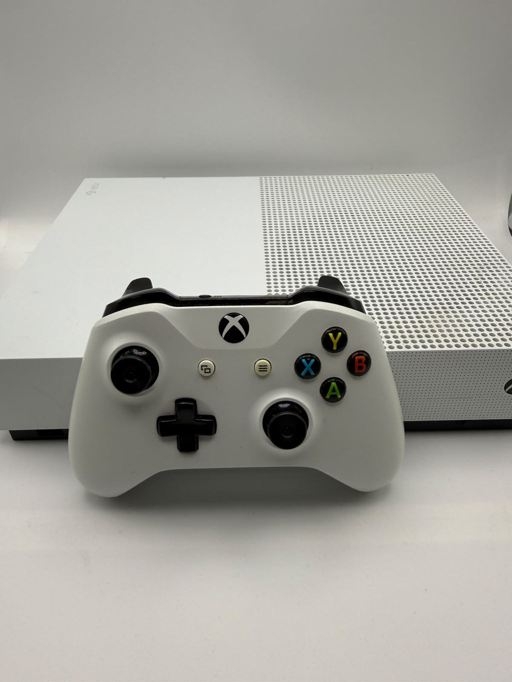 Microsoft Xbox One S 500GB White, Grade B