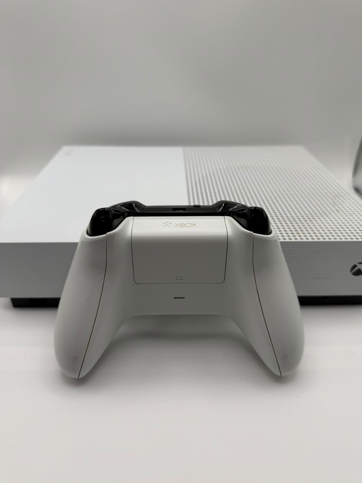 Microsoft Xbox One S 500GB White, Grade B