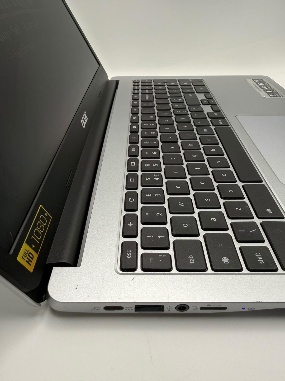 Acer Chromebook 2GB, Grade B.