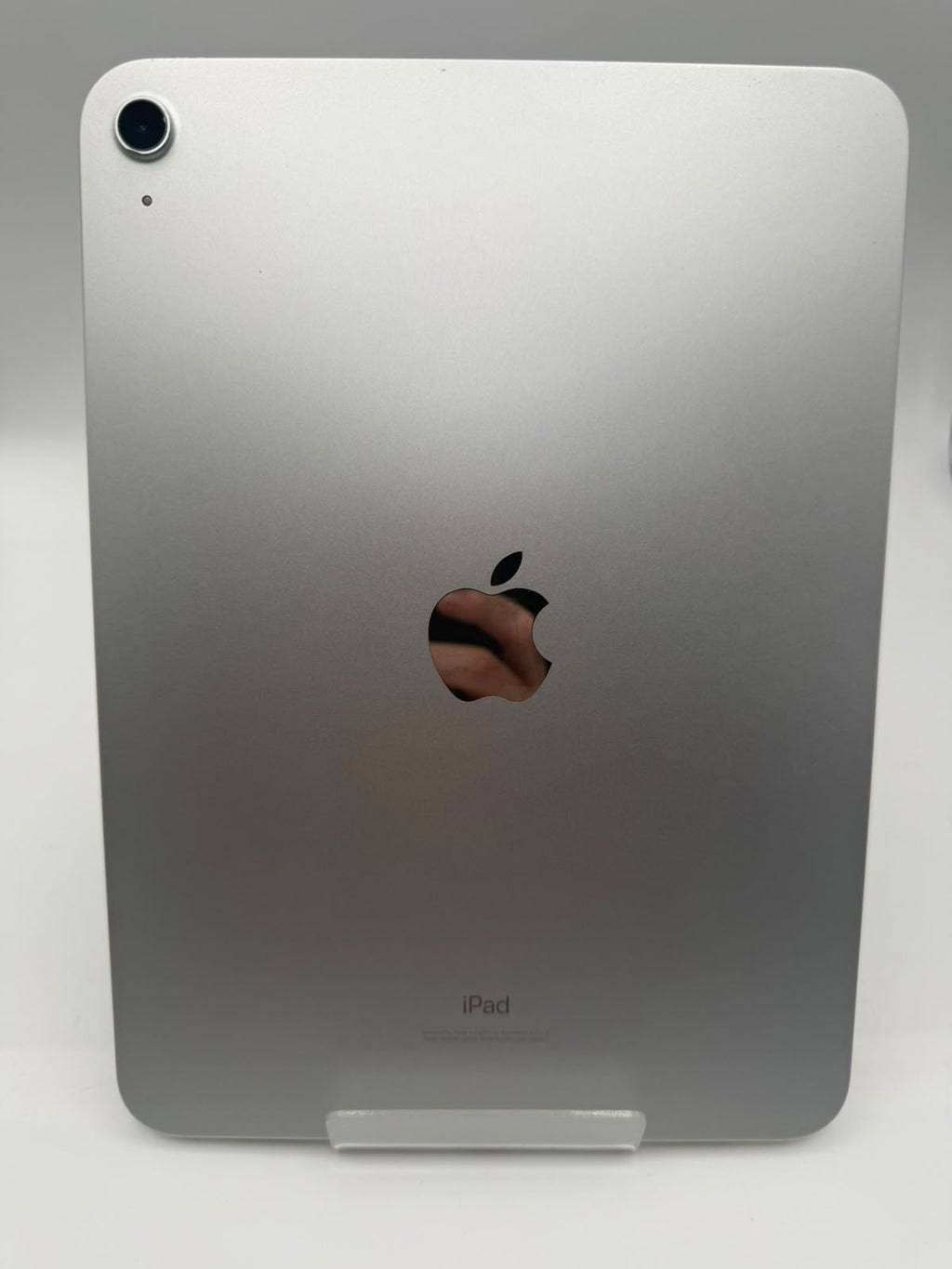 Apple iPad (10th gen) 64GB Silver, Grade B