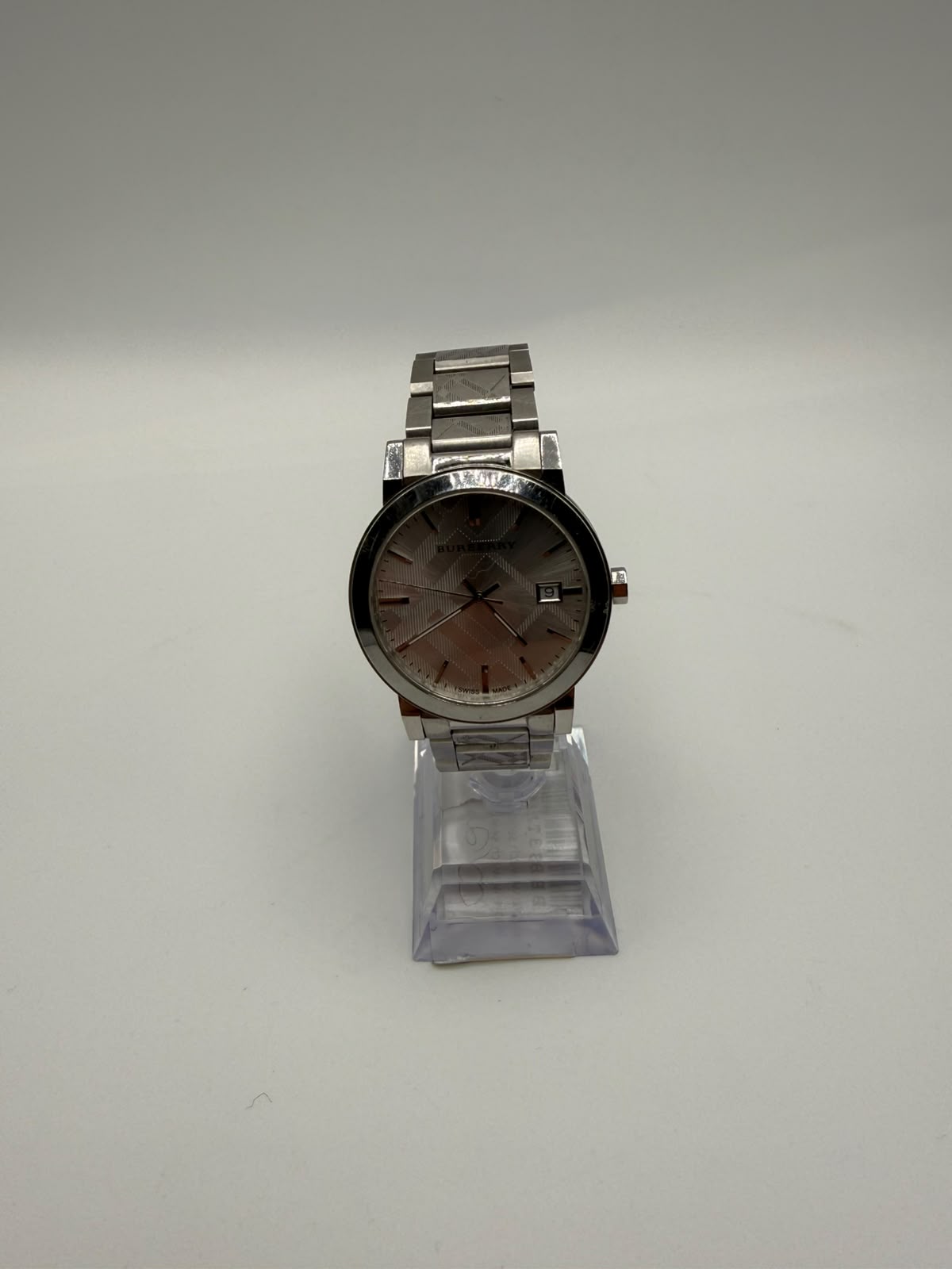 Burberry The city Silver-tone satainless steel watch, Grade B.