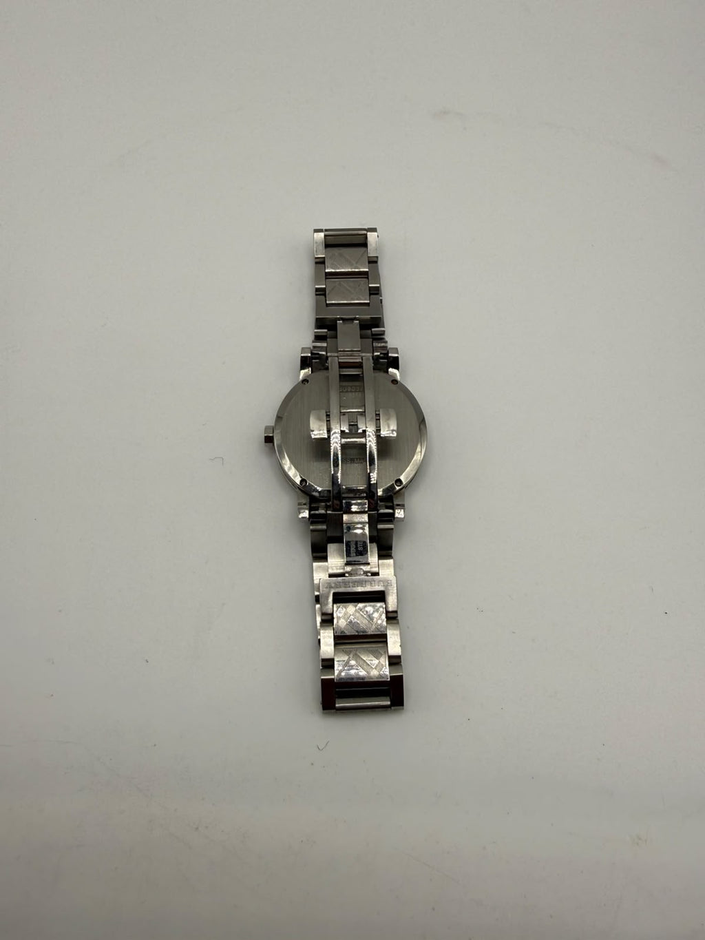 Burberry The city Silver-tone satainless steel watch, Grade B.
