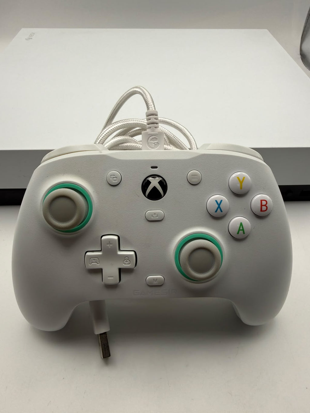 Microsoft Xbox One X 1TB White, Grade B