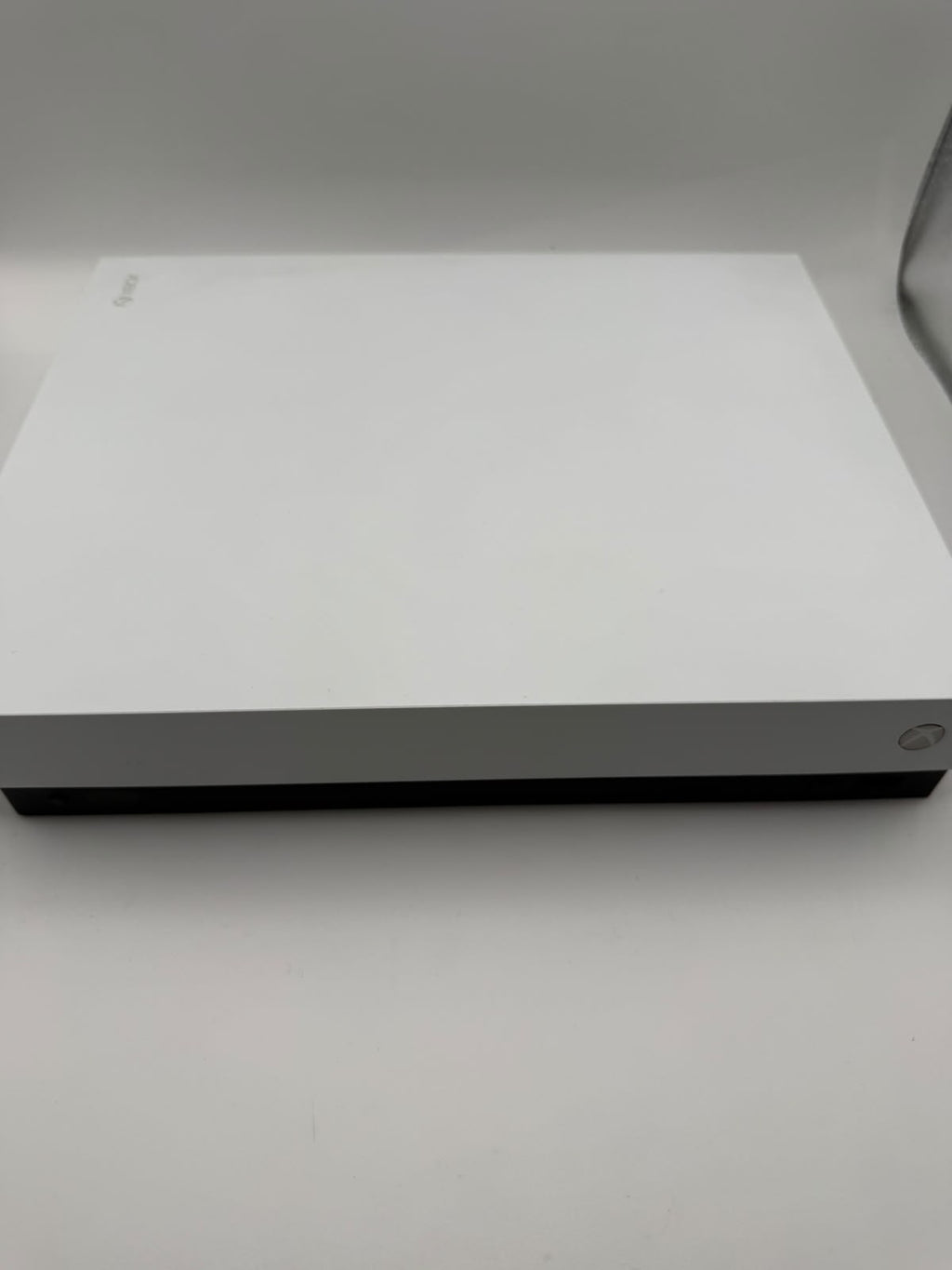 Microsoft Xbox One X 1TB White, Grade B