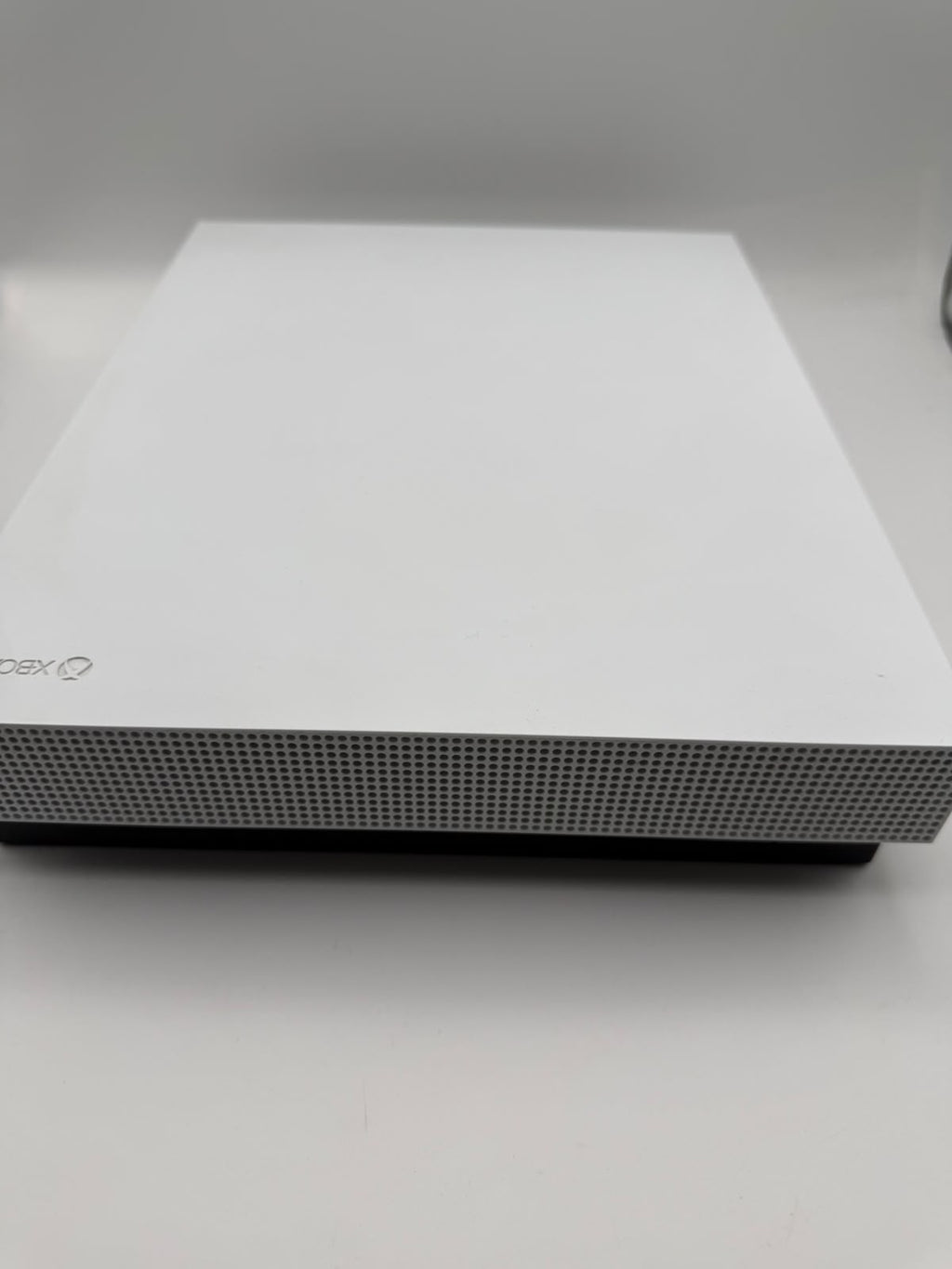 Microsoft Xbox One X 1TB White, Grade B