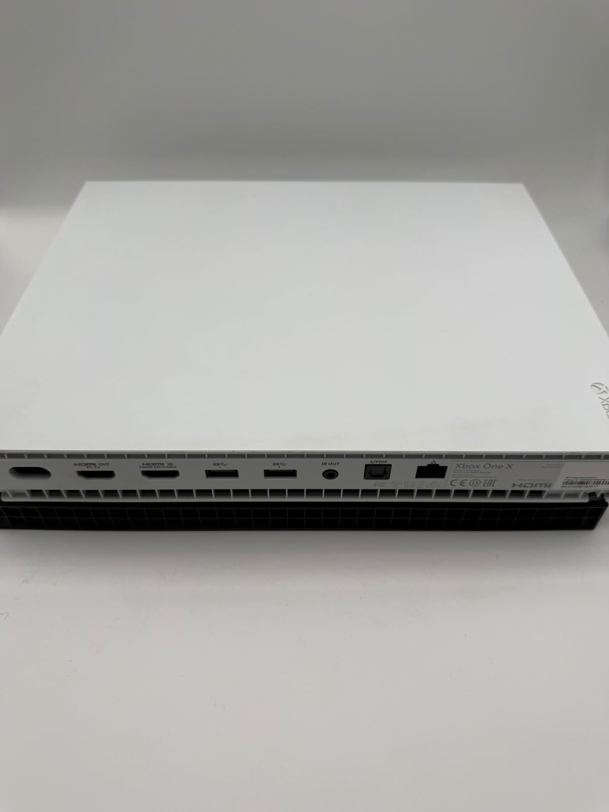 Microsoft Xbox One X 1TB White, Grade B