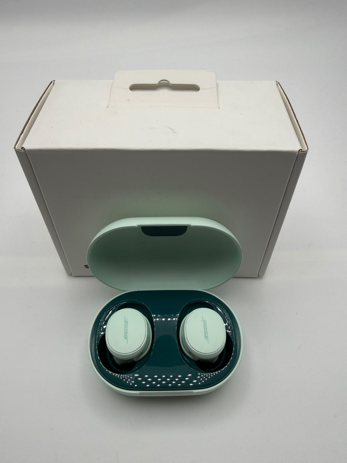 Bose QuietComfort Earbuds, Grade B.
