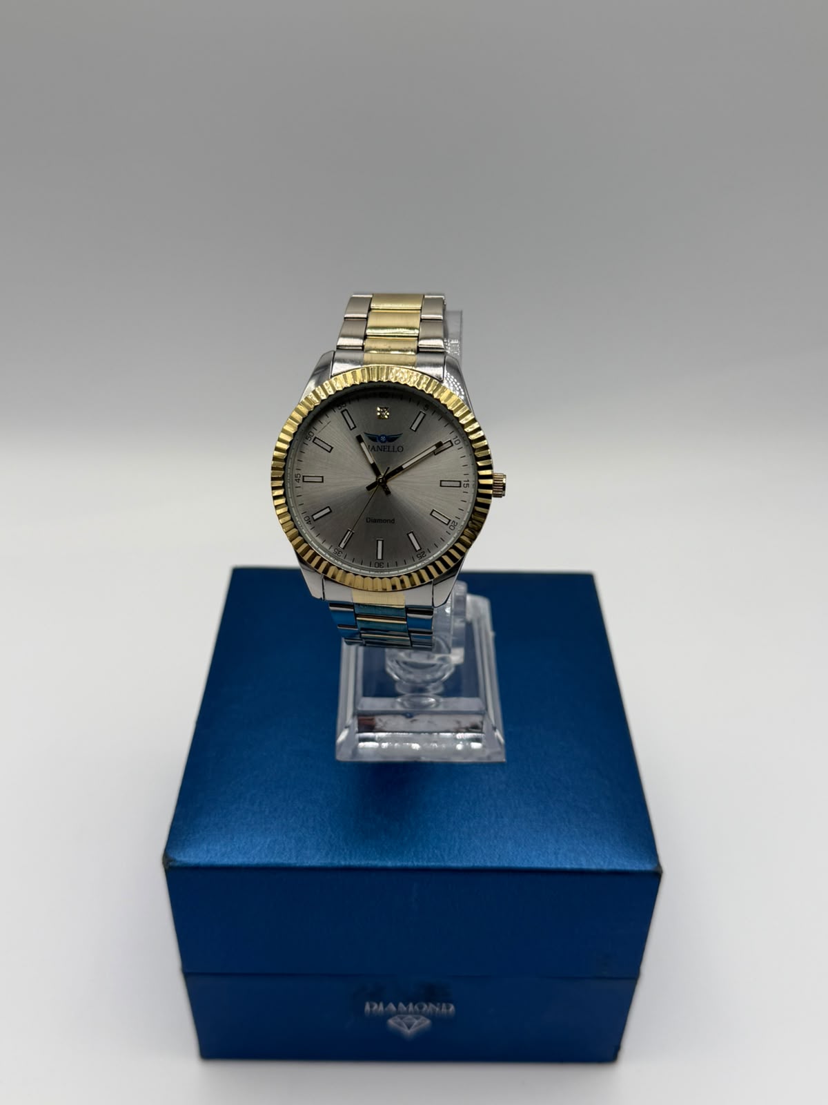 Gianello Mens 40mm Watch, Grade B.