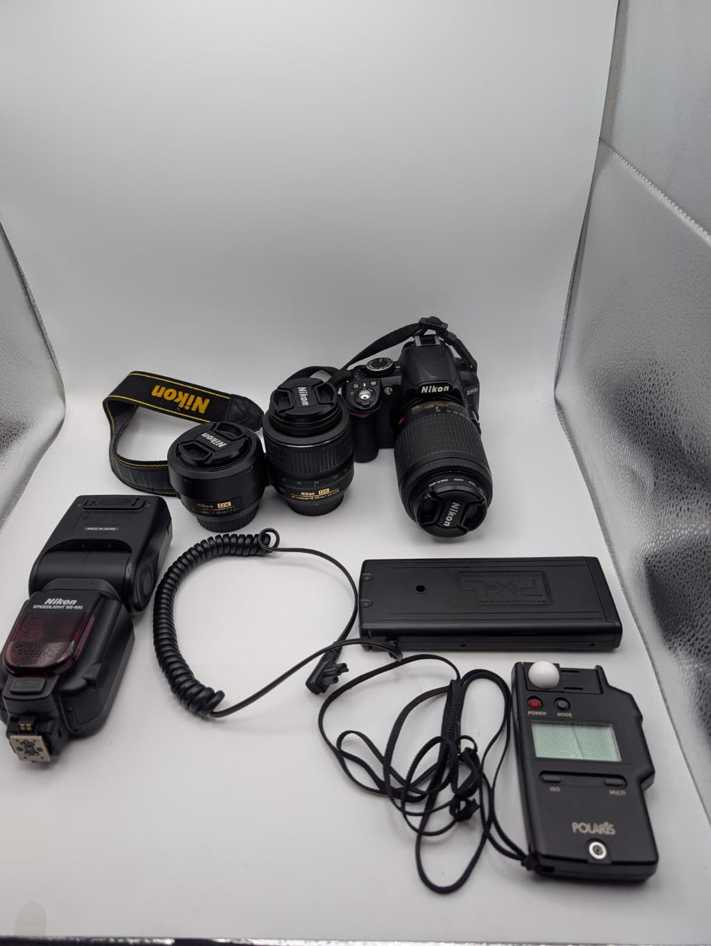 Nikon D3100 Bundle, Grade B