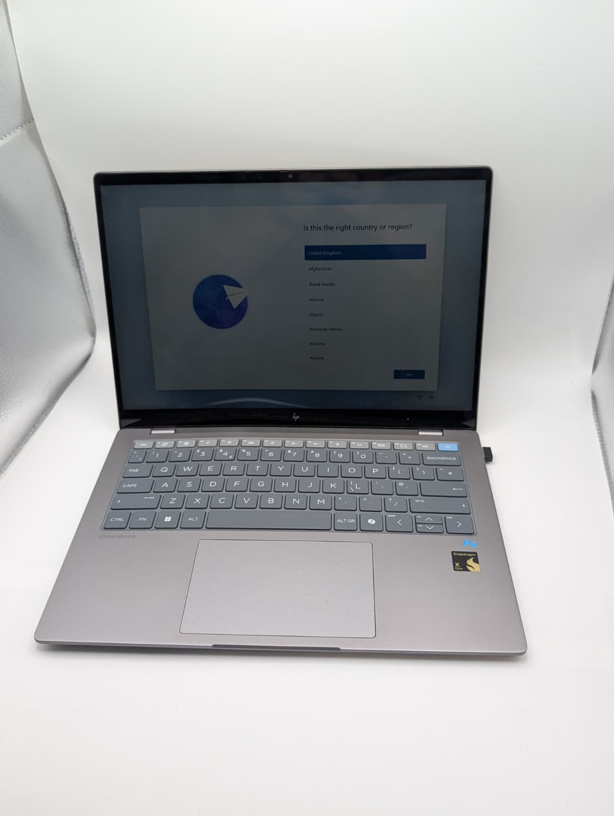 HP Omnibook x Laptop, Grade C