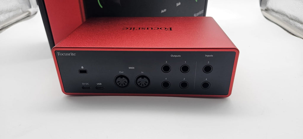 Focusrite Scarlett 4i4 4th Generation USB Audio Interface, Grade A