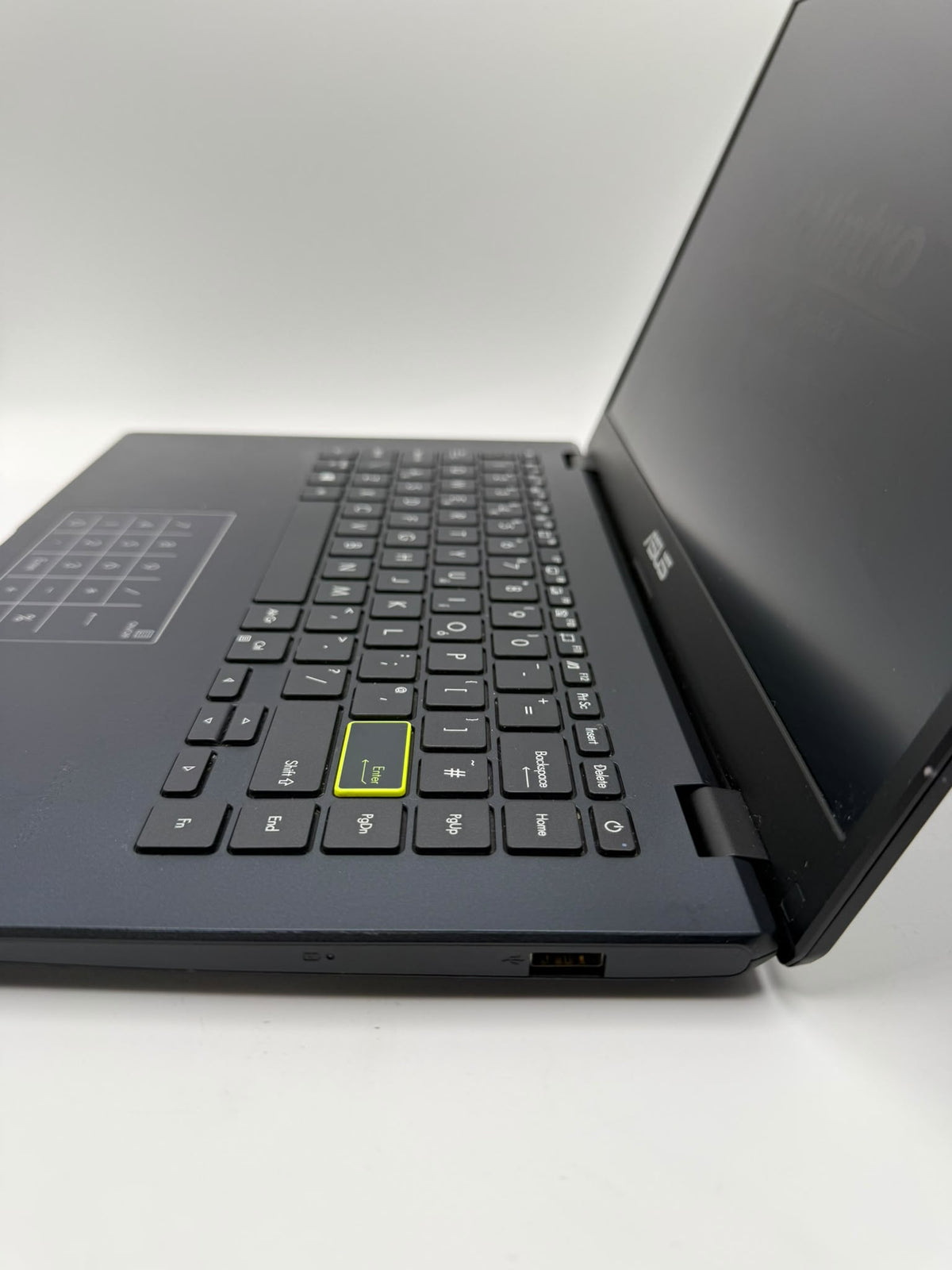 Asus Laptop E410 128GB, Grade B.