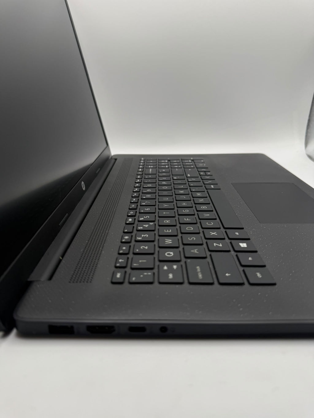Hp 17 CN Laptop 128GB SSD, Grade B.