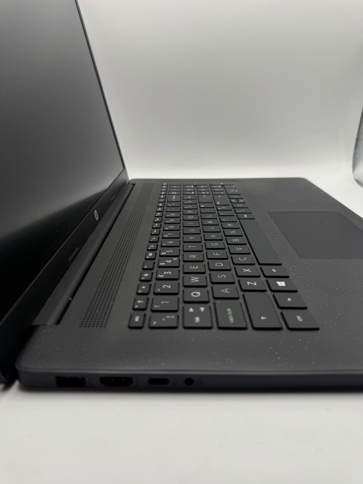Hp 17 CN Laptop 128GB SSD, Grade B.