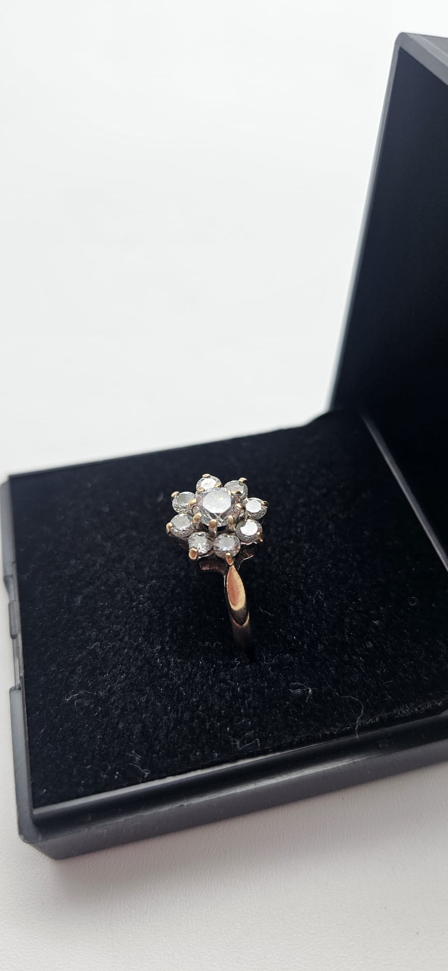 9ct Cubic Zirconia Gold Ring , Size O½, 2.48