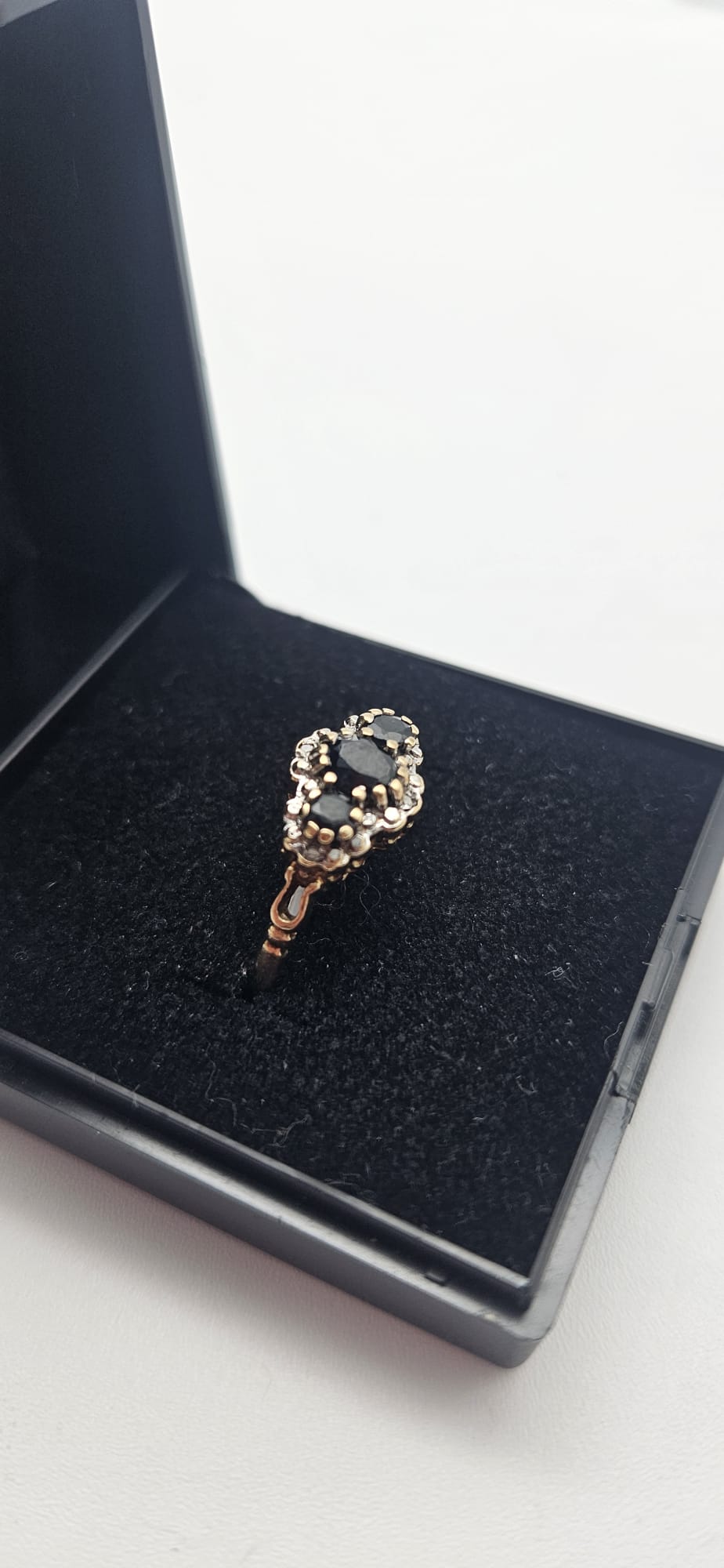 9ct Black Gem & Cubic Zirconia Ring, Size M, 2.12g