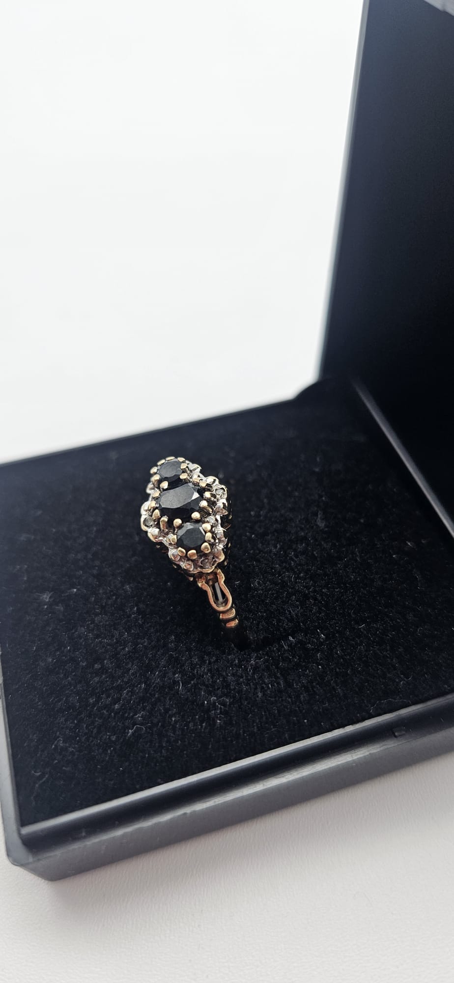 9ct Black Gem & Cubic Zirconia Ring, Size M, 2.12g