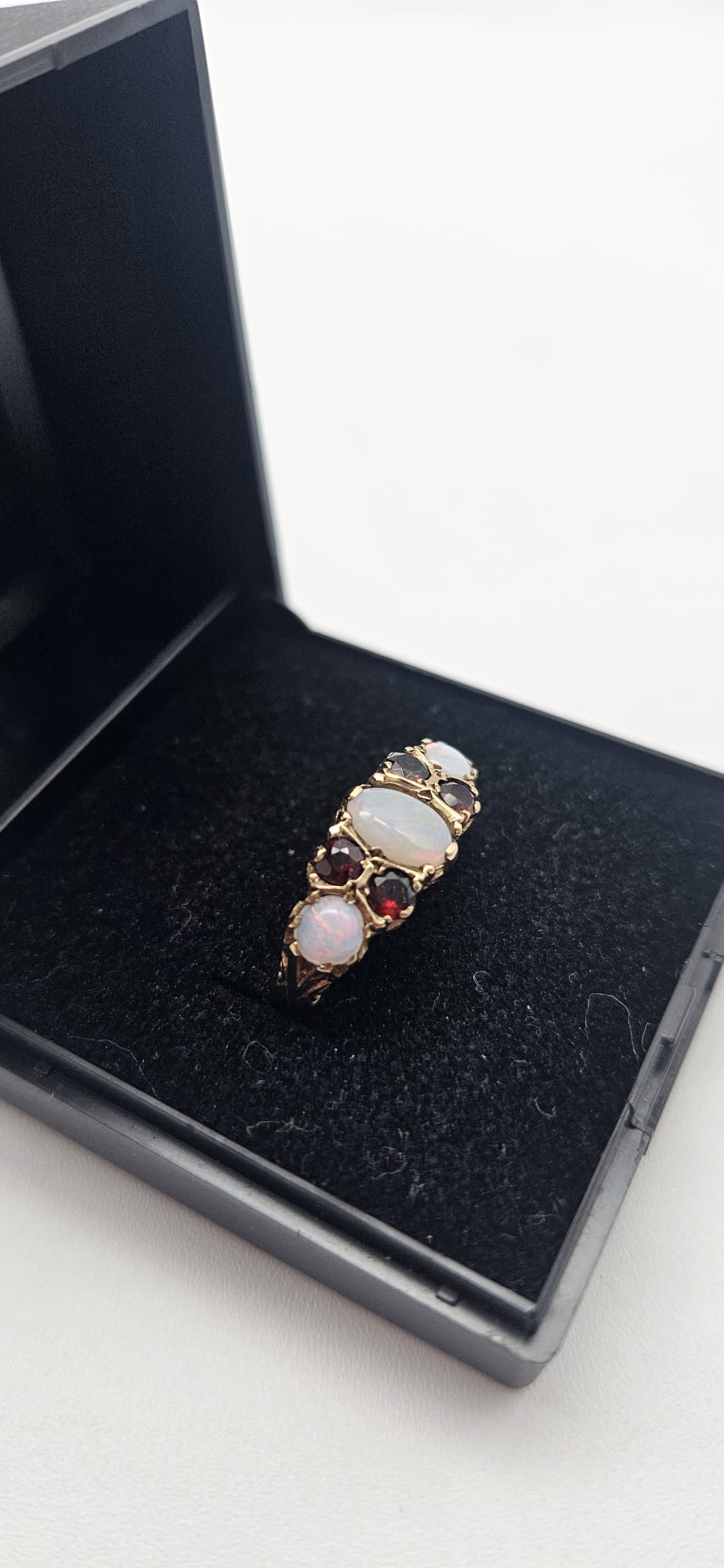 9ct Opal & Garnet Gold Ring, Size K, 3.06g