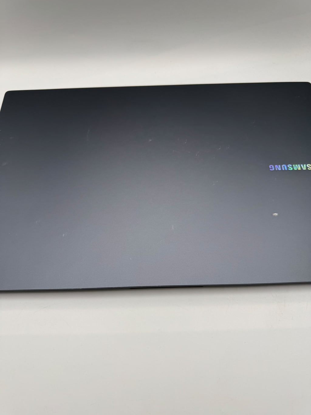 Samsung Book 4 13th Gen 250GB, Grade B.