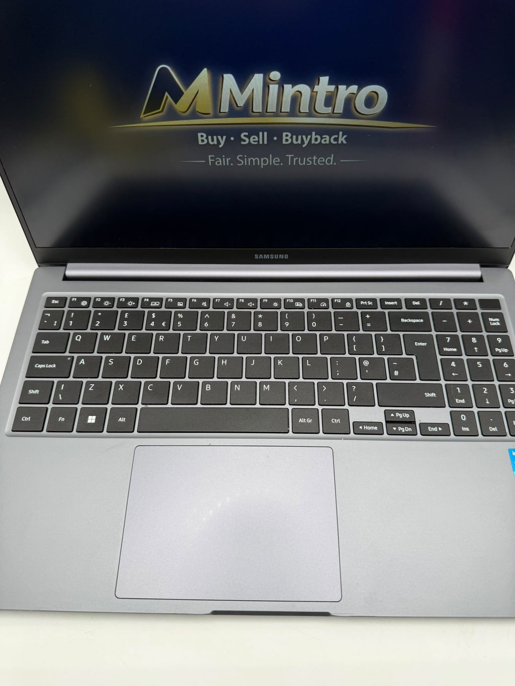 Samsung Book 4 13th Gen 250GB, Grade B.
