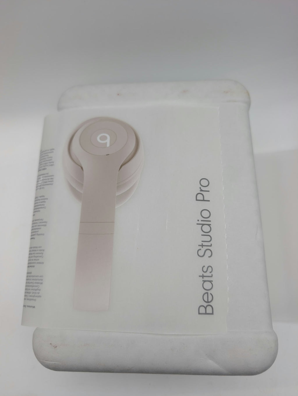 Beats Studio Pro Headphones, Grade B