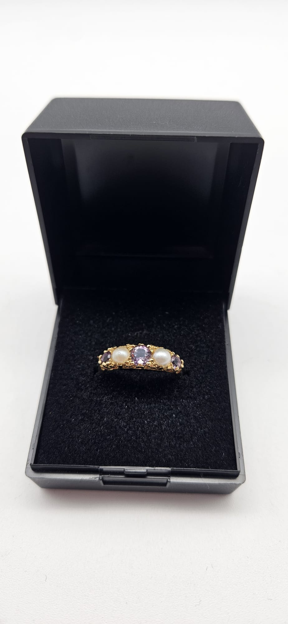 18ct Pearl & Purple Gem Ring, Size N, 3.09g