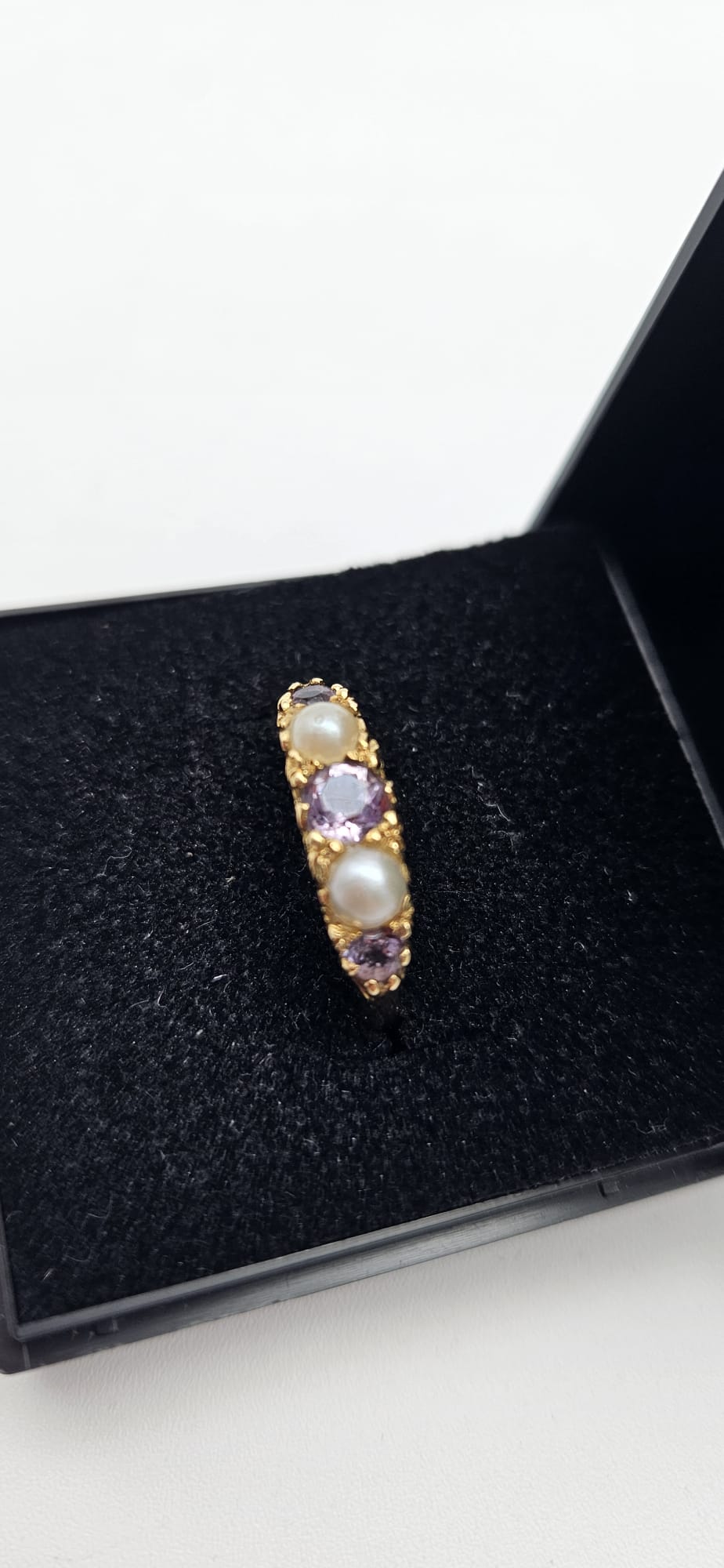 18ct Pearl & Purple Gem Ring, Size N, 3.09g