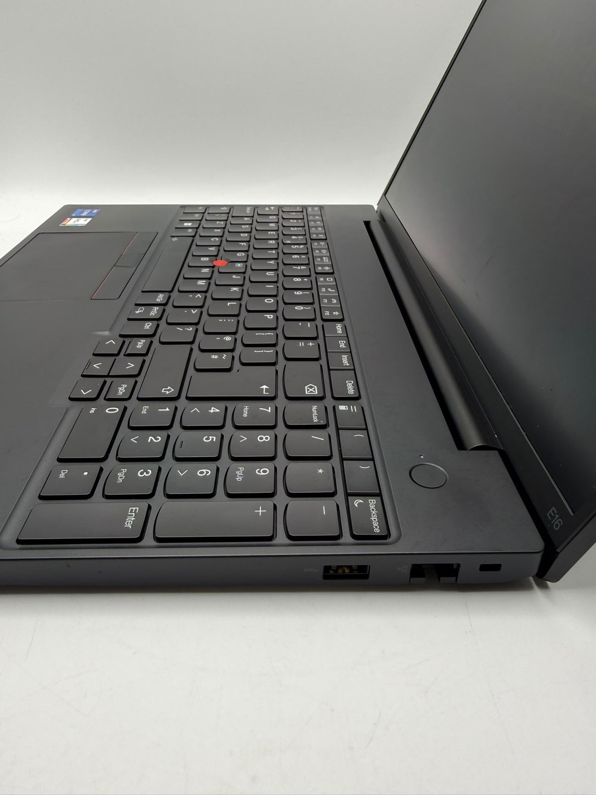 Lenovo ThinkPad 512GB, Grade B.