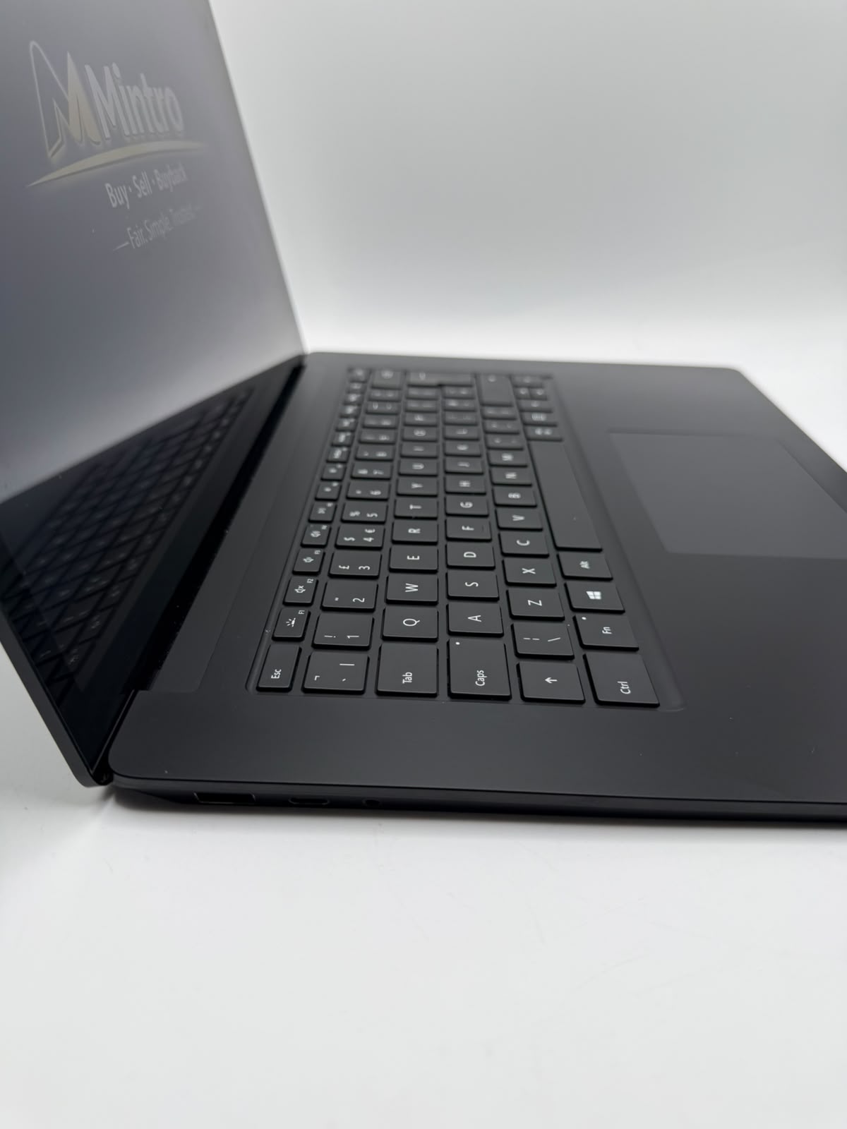 Windows surface 4 1TB, Grade B.