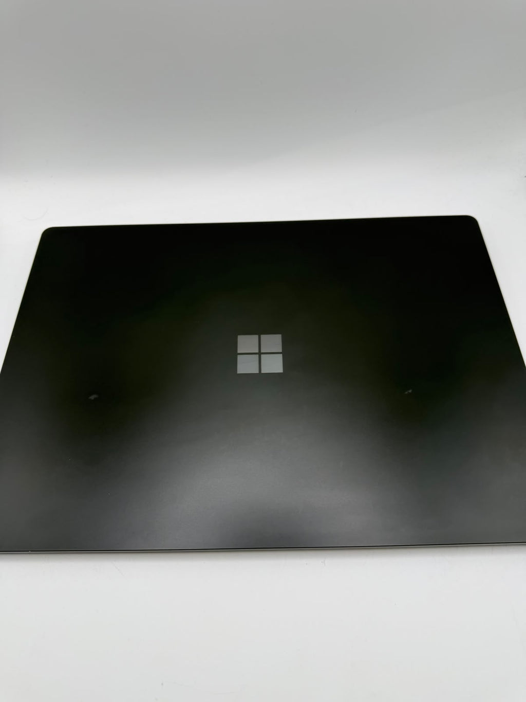 Windows surface 4 1TB, Grade B.