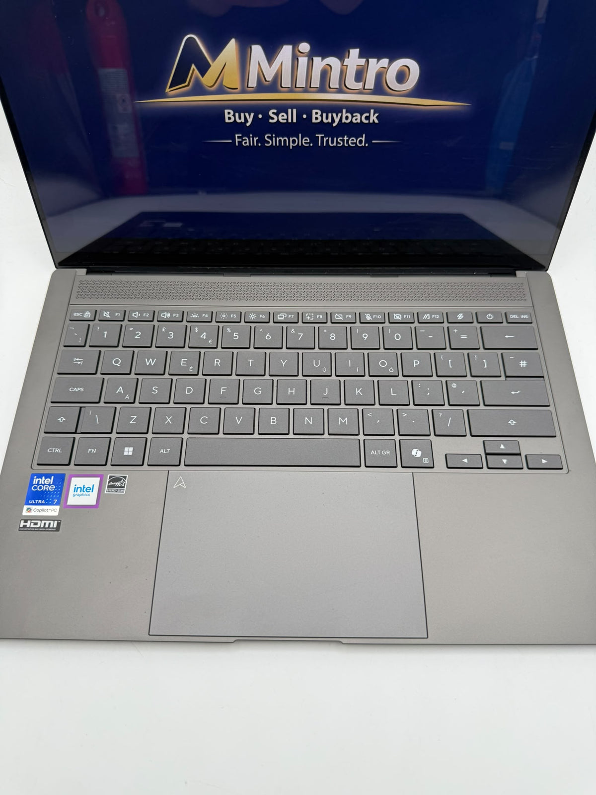 Asus Zenbook 1TB, Grade B.