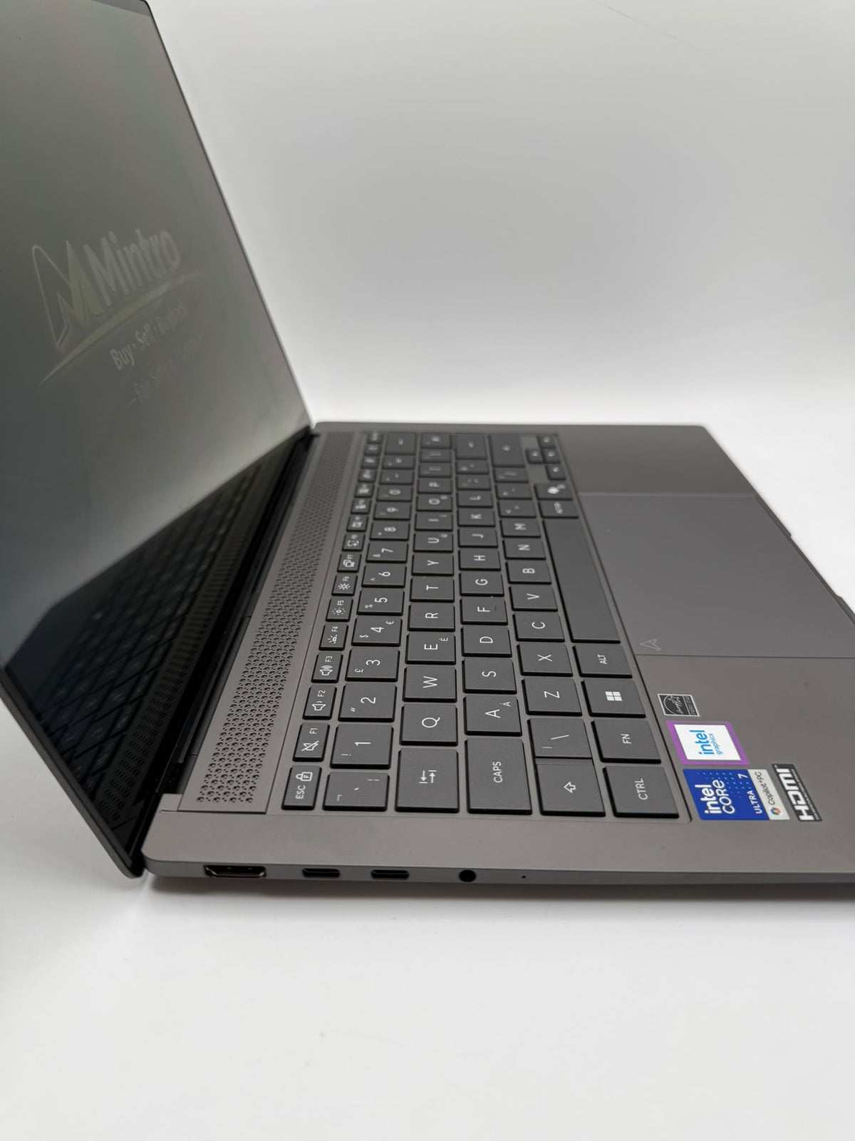 Asus Zenbook 1TB, Grade B.