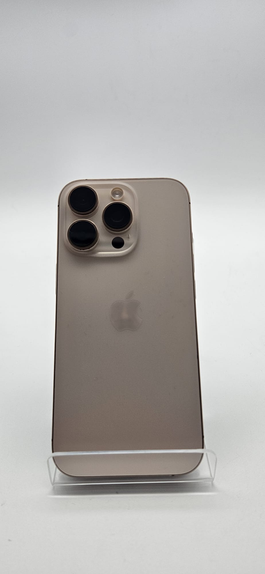 Apple iPhone 16 Pro 256GB Desert Titanium, Grade A